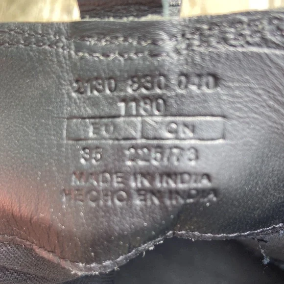 Women’s Zara Chunky Lug Black Leather Ankle Boots Size 5, Excellent Condition!! - Picture 8 of 14